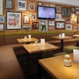 Bar Courtyard by Marriott Maschsee Fotos