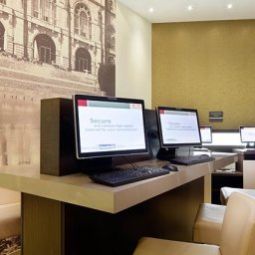  Courtyard by Marriott Maschsee Fotos