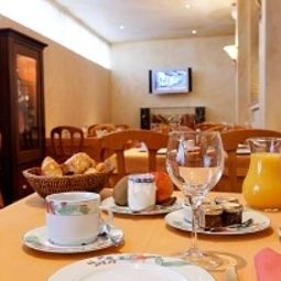 Breakfast room Le Medicis Chateaux et Hotels Collection Fotos