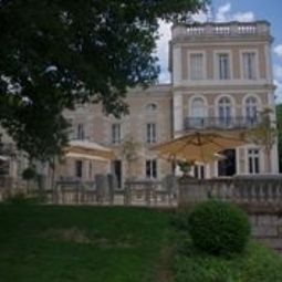 Vue extérieure Le Chateau du Clos de la Ribaudiere Chateaux & Hotels Collection Fotos