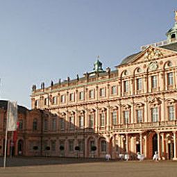  Am Schloss Fotos