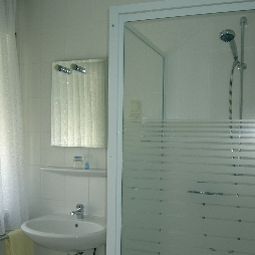 Camera da bagno Marias Inn Garni Fotos