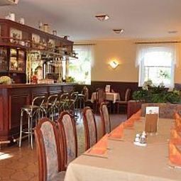 Bar Am Schloßbrunnen Fotos