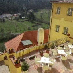 Terrasse Domus Henrici Fotos