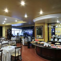 Frühstücksraum im Restaurant Mercure Curitiba Golden Hotel Fotos