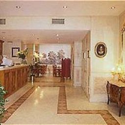 Hall Zanhotel Regina Fotos