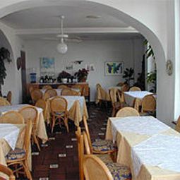Breakfast room within restaurant Prati Fotos