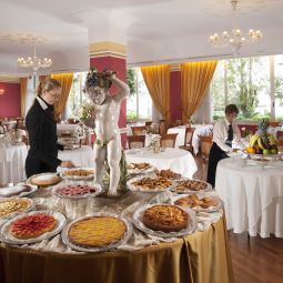 Buffet Best Western Milton Fotos