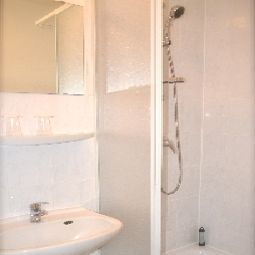 Bathroom Messe Hotel Pension Fotos