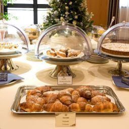 Буфет Classic Hotel Tulipano Fotos