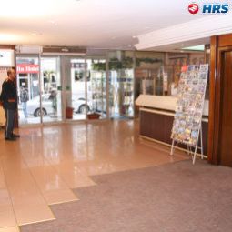 Hall Grand Ons Fotos