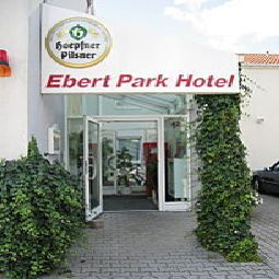 Vista esterna Ebert Park Weinheim Fotos
