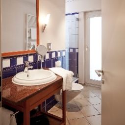 Bathroom Villa Orange Fotos