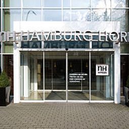 Exterior view NH Horn Fotos