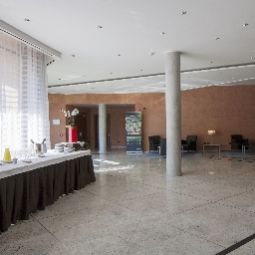 Hall NH Pontevecchio Fotos