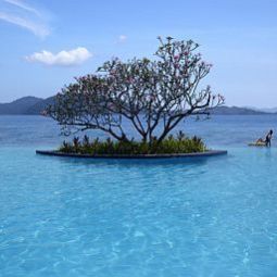 Piscina Shangri-La's Tanjung Aru Resort & Spa Fotos