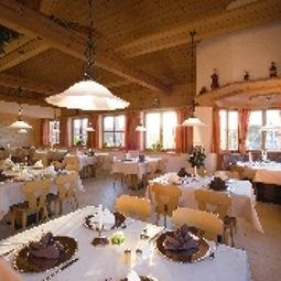 Frühstücksraum im Restaurant Alpchalet Schwanstein Fotos