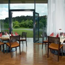 Sala śniadaniowa w restauracji Kurhotel Pirawarth Fotos