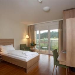 Pokój Kurhotel Pirawarth Fotos