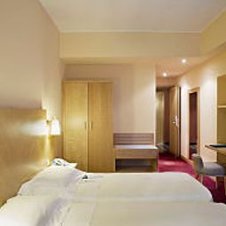 Zimmer UNA Hotel Tocq Fotos