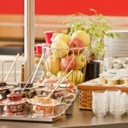 Buffet ibis Budget Regensburg Ost (ex ETAP Hotel) Fotos