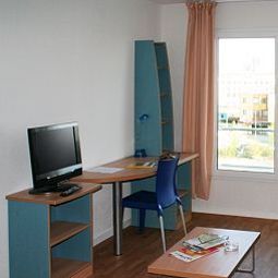 Номер Sejours & Affaires Reims Clairmarais Apparthotel Fotos