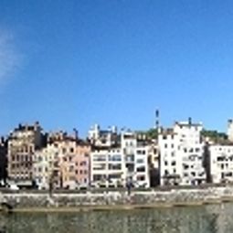 Vue extérieure Le Phenix Fotos