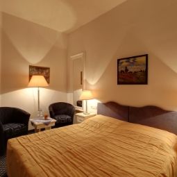  Adlon Fotos