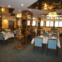 Sala śniadaniowa w restauracji Alfin  otel Fotos