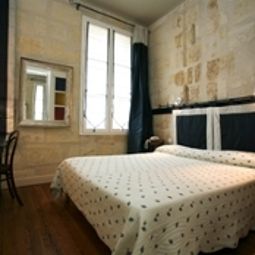 Room Qualys-Hotel La Tour Intendance Fotos