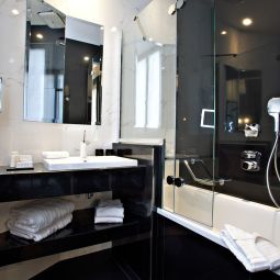 Salle de bains Champs Elysees Mac Mahon Fotos