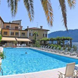 Palazzina Albergo Gargnano BS