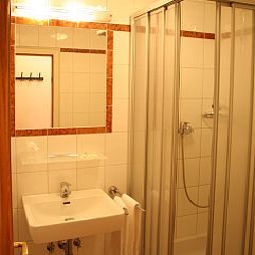 Badezimmer Adlerhof Fotos