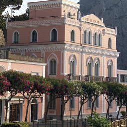 Фасад Capri Fotos