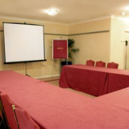 Sala congressi Holiday Inn Garden Court AYLESBURY Fotos