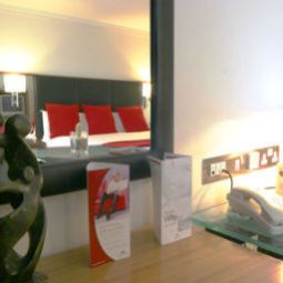 Camera Crowne Plaza MARLOW Fotos