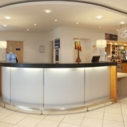Hall Holiday Inn Express BEDFORD Fotos