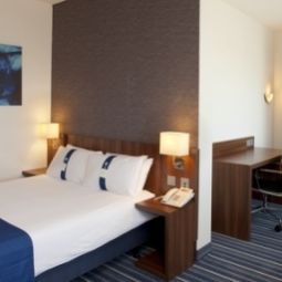 Camera Holiday Inn Express MOERDIJK Fotos