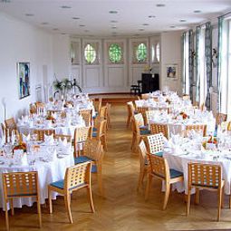 Sala de desayuno en el restaurante Maria in der Aue Fotos
