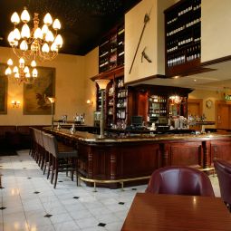 Bar Kilkenny River Court Fotos