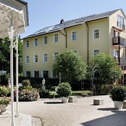 Außenansicht Am Rosengarten Wohlfühlhotel Fotos