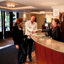 Recepción Harbour Heights Hotel Fotos