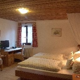  Zur Krone Historisches Gasthaus Fotos