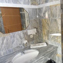 Camera da bagno zum Bräu Fotos