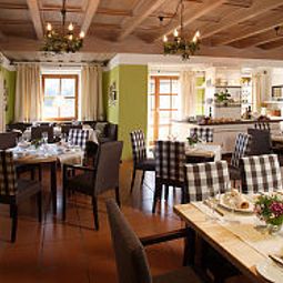 Sala colazione nel ristorante Weißes Roß Landhotel Fotos