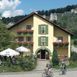 Zum Raben Landgasthof Kipfenberg Arnsberg