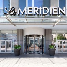 Vue extérieure Le Méridien Fotos