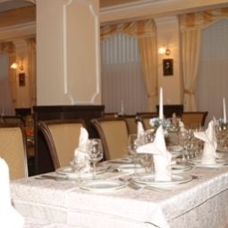 Salle du petit-déjeuner située dans le restaurant Sport Hotel Manca Fotos