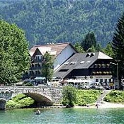 Jezero Bohinjsko jezero 