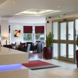 Hall JCT.16 Holiday Inn Express SWINDON - WEST M4 Fotos